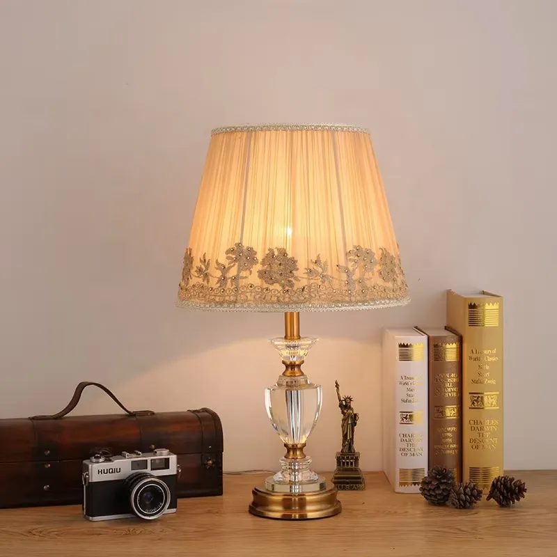 モダンなクリスタルLEDテーブルランプ。高級感あふれるデザイ - Solar Lamp のレビューと価格